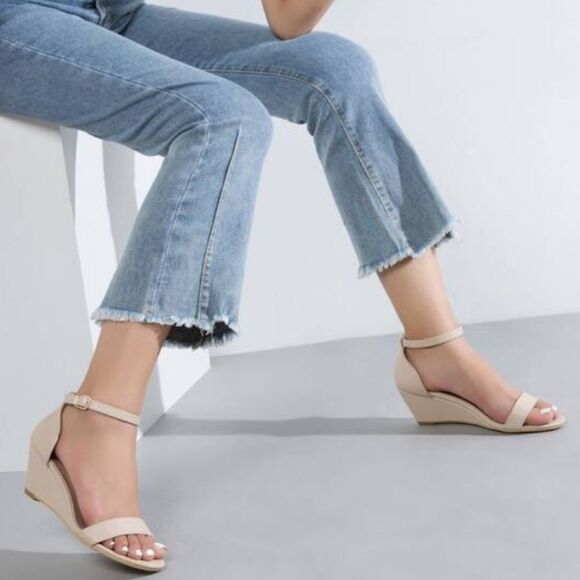 BRAND NEW UNISA OPEN TOE ANKLE- STRAP LOW WEDGE COMFORTABLE PLATFORM SAN… G1 - Picture 1 of 14